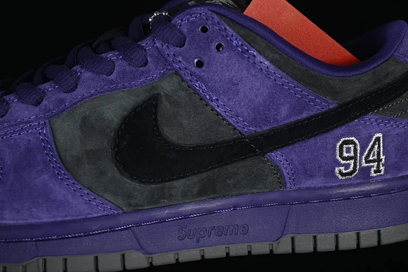 All Categories Nk SB Dunk Series Nk SB Dunk Low Low-top sneakers Supreme x Nike Dunk SB Dunk Low joint gray and purple low-top casual skateboard shoes HQ8487-500